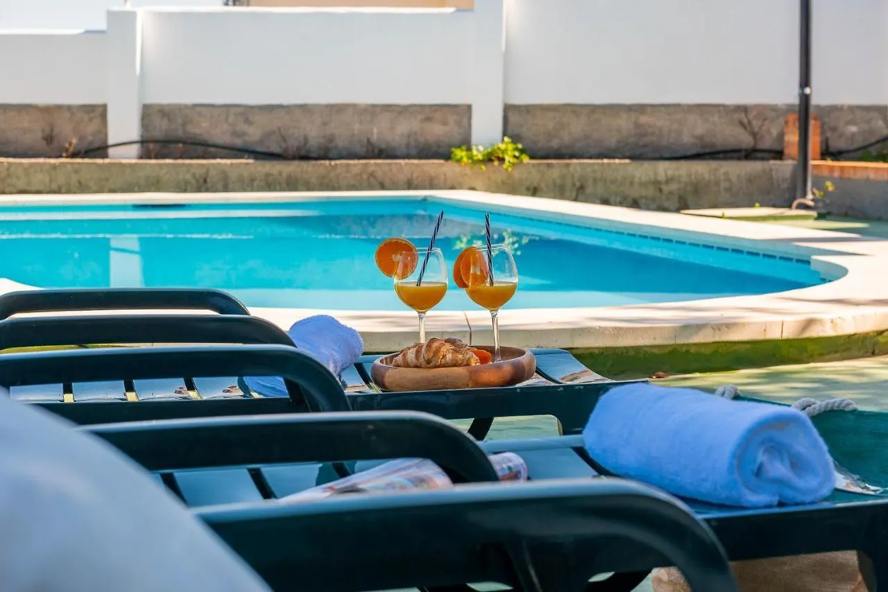 Los Algarrobos - Mountain And Relax Near The Beach Málaga 0*,  Espanha